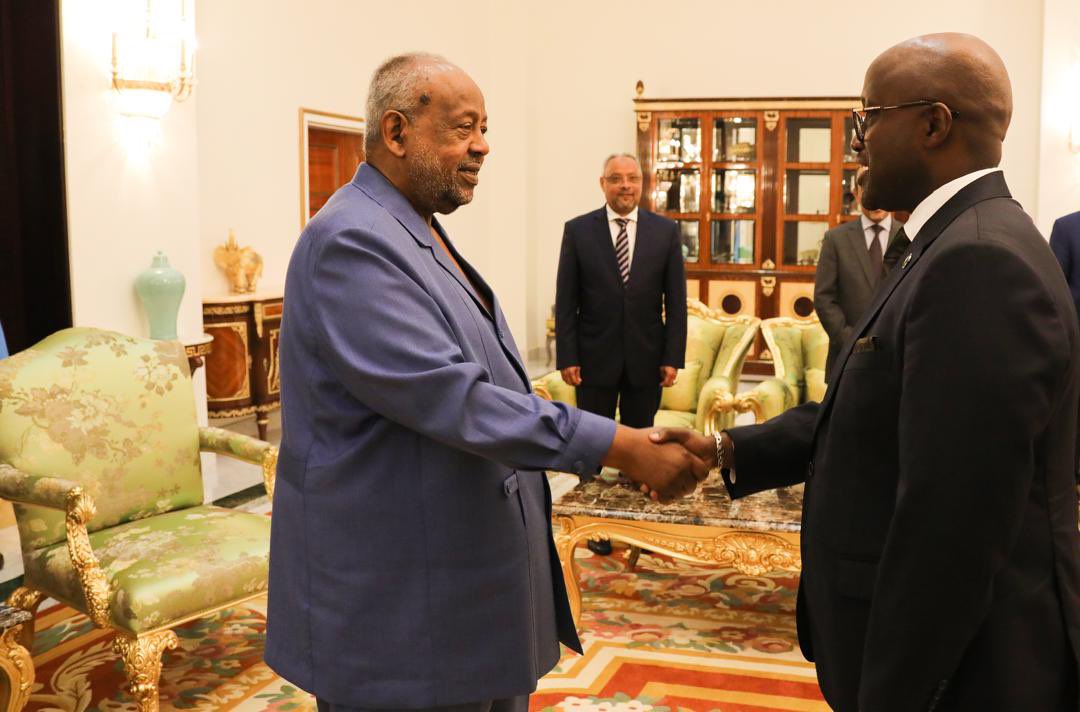 Minisitiri Nduhungirehe yashyikirije Perezida wa Djibouti ubutumwa bwa Perezida Kagame