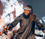 Jules Sentore yasazwe n’ibyishimo ahuye na mama we nyuma y’imyaka 13