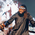 Jules Sentore yasazwe n’ibyishimo ahuye na mama we nyuma y’imyaka 13