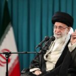 Iran yahagaritse interineti mu gihugu hose, Ayatollah ashinja abigaragambya gushaka gushimisha Trump