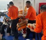 Abantu 15 bapfuye nyuma y’uko ubwato bwo muri Filipine butwaye abagenzi 350 burohamye