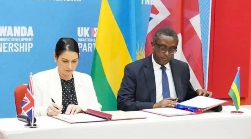 U Rwanda rushinja Ubwongereza kutuzuza amasezerano y’abimukira, rusaba kwishyurwa amafaranga yasigaye