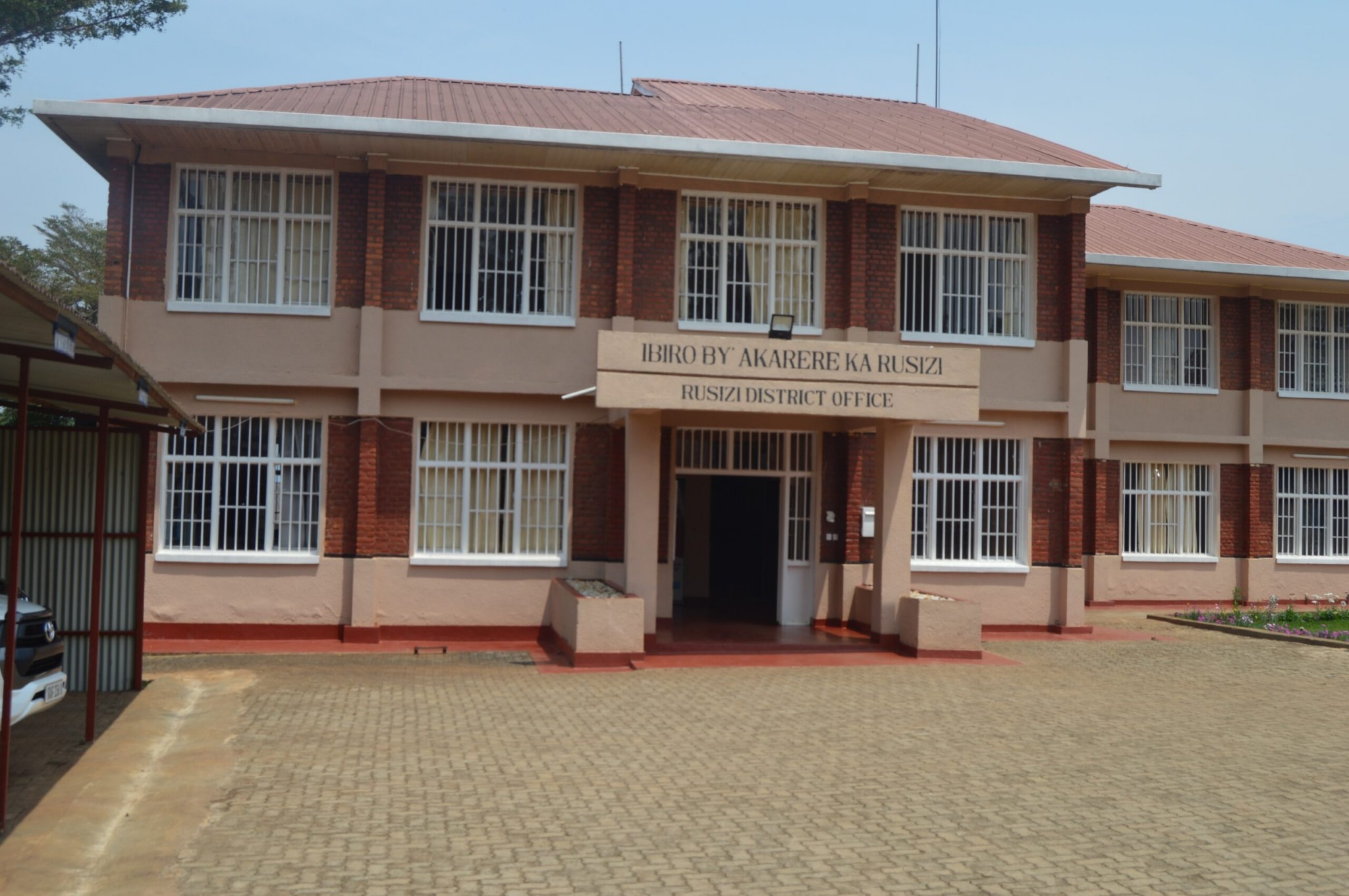 Rusizi: Umukobwa yakuruye ubugabo bwa se hafi yo kumushahura