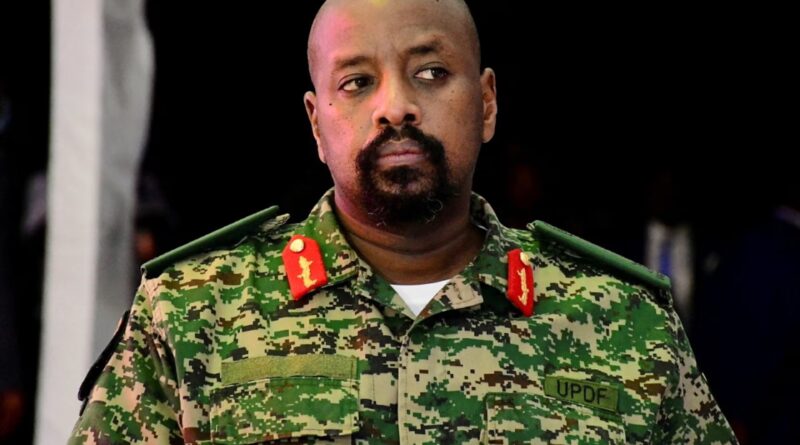 Muhoozi asubiye ku mbuga nkoranyambaga, asaba Amerika inkunga idasanzwe