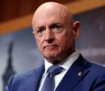 Umusenateri uri mu makimbirane na Trump ari gutekereza niba aziyamamariza kumusimbura ku butegetsi