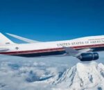 Trump yategetse guhindura amabara ya Air Force One, nyuma y’imyaka irenga 60 adakorwaho