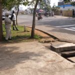 Abajura bamaze iminsi itatu bihishe muri ruhurura, umwe yishwe n’inzara avamo yaka amazi yo kunywa