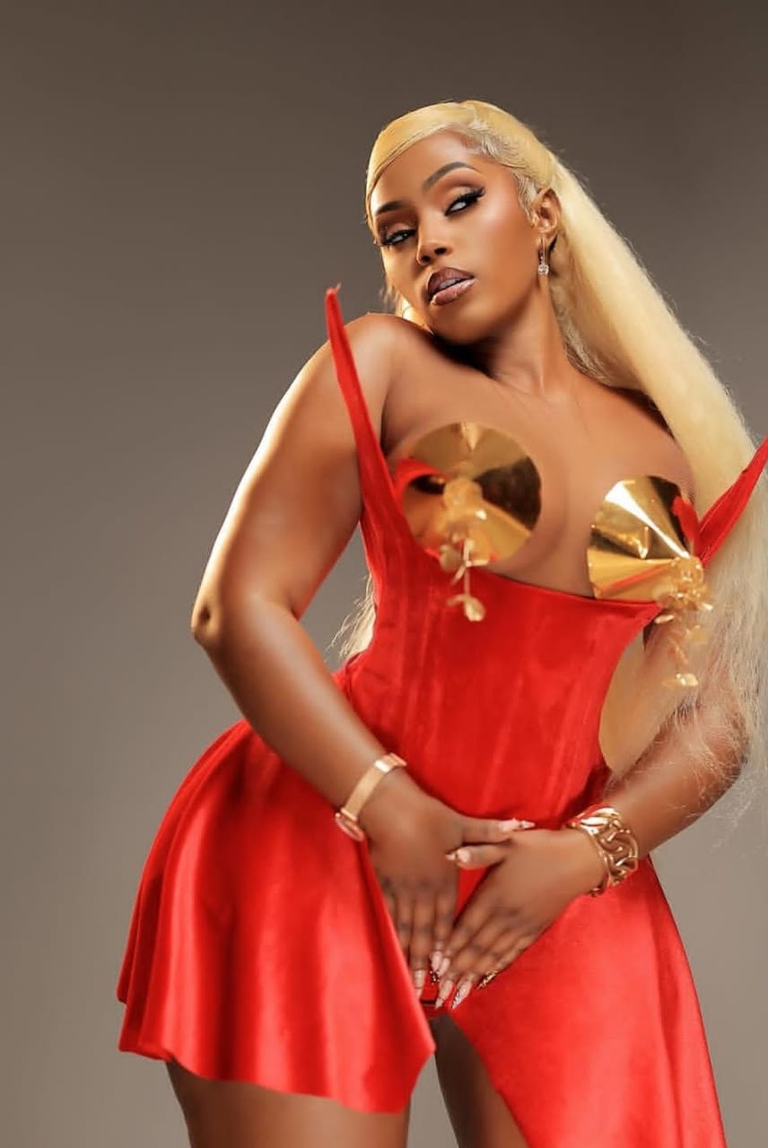 Gloria Bugie ukurura abagabo kubera ikimero n’imyambarire, ntiyiteguye gushaka umugabo