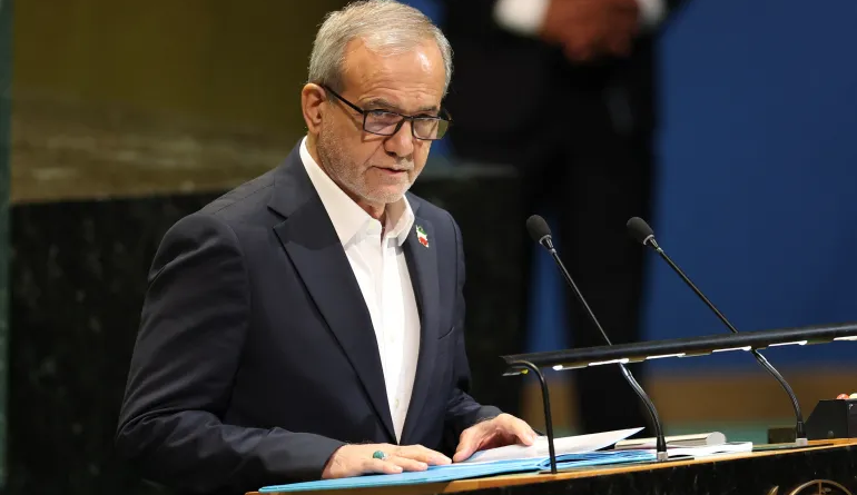 Perezida wa Iran yategetse gutangiza inzira y’ibiganiro n’Amerika