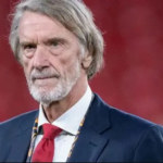 Umwe mu baherwe ba Manchester United yasabye imbabazi ku magambo yavuze