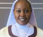 Umubikira wunganira abandi mu Rukiko Rukuru: Ni gute ahuza umuhamagaro w’idini n’uw’amategeko?