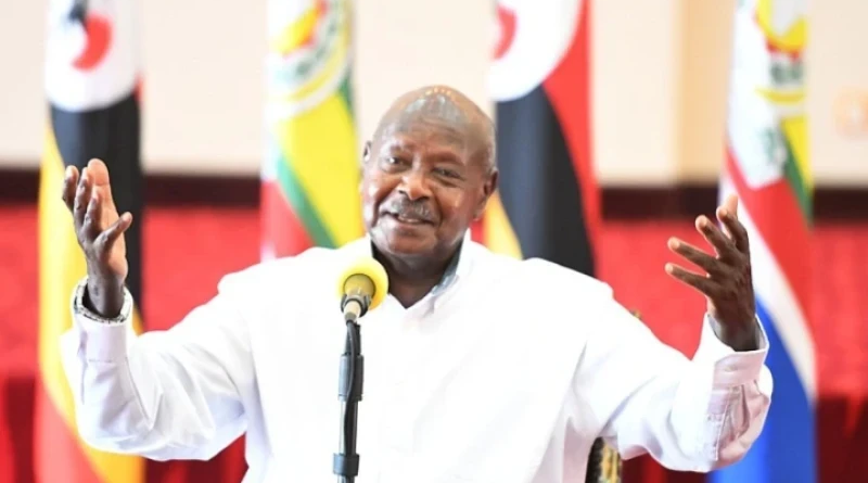 “Nta batavuga rumwe n’ubutegetsi bahari, bose ni abapfu” – Perezida Museveni