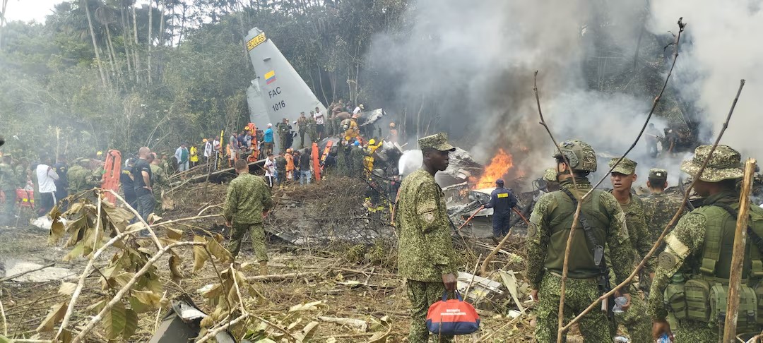 Impanuka ikomeye y’indege y’igisirikare cya Colombia yahitanye 66, bane baburirwa irengero