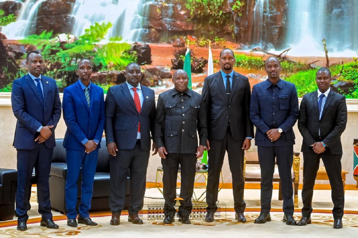 Minisitiri Nduhungirehe yanenze urugendo rw’Abanyamulenge rwo gushimira Perezida w’u Burundi