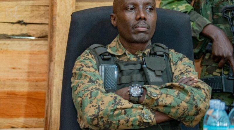 Gen Sultani Makenga yongeye kugaragara mu ruhame