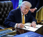 Bwa mbere muri Amerika, umukono wa Perezida uri ku butegetsi ugiye gushyirwa ku madolari y’inoti