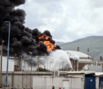 Iran yatwitse uruganda rw’ibikomoka kuri peteroli rwa Israel