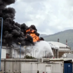 Iran yatwitse uruganda rw’ibikomoka kuri peteroli rwa Israel