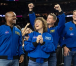 Byinshi wamenya ku itsinda ry’abantu bane barimo umugore bagiye kujya ku kwezi n’ibyo bazitwaza