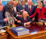 Trump yiyambaje abapasiteri bo kumusengera kugira ngo atsinde intambara