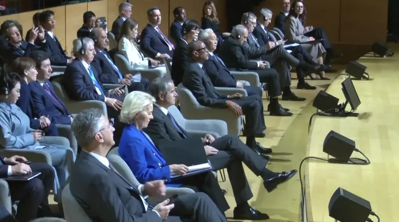 Perezida Kagame mu nama ya Macron yiga ku ngufu za nikleyeri