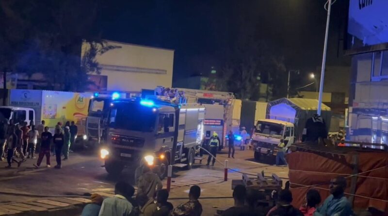 Inkongi y’umuriro yibasiye iduka ryo mu isoko rya Nyarugenge, ibicuruzwa byinshi birahatikirira