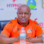 Uko Mutabaruka yazinutswe ubugari nyuma yo kujya mu kindi gihugu bakabumugaburira n’inyama y’imbeba