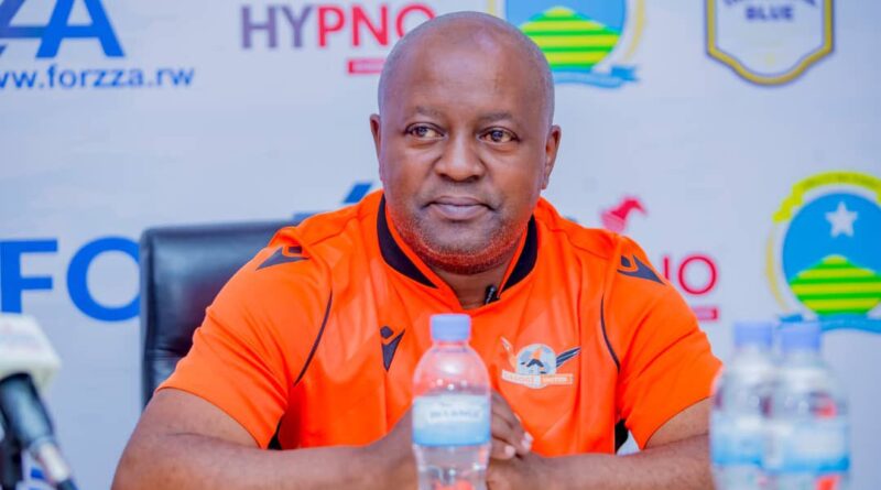 Uko Mutabaruka yazinutswe ubugari nyuma yo kujya mu kindi gihugu bakabumugaburira n’inyama y’imbeba