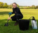 Akazi ko gutoragura umwanda w’imbwa kamuhinduriye ubuzima