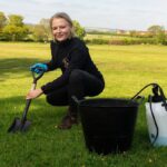 Akazi ko gutoragura umwanda w’imbwa kamuhinduriye ubuzima