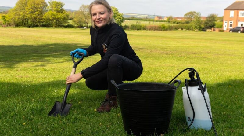 Akazi ko gutoragura umwanda w’imbwa kamuhinduriye ubuzima