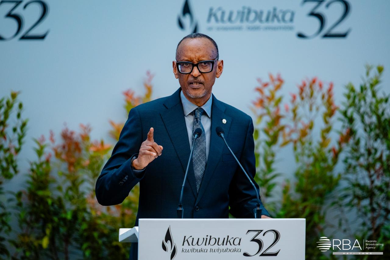 “Mbere y’uko wakwica u Rwanda, ruzakwica. Ntabwo wakwica abantu kabiri.” Perezida Kagame
