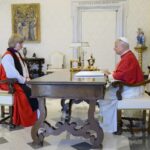 Umuyobozi w’Itorero Angilikani ku rwego rw’isi yasuye Papa Leo XIV baranasengana