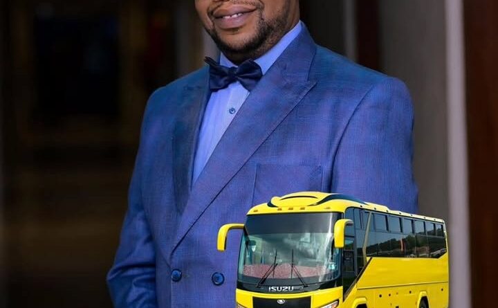 Mu Rwanda: Umuvugizi wa guverinoma yatangiye kugenda na Busi nyuma y’izamuka ry’ibiciro by’ibikomoka kuri peteroli