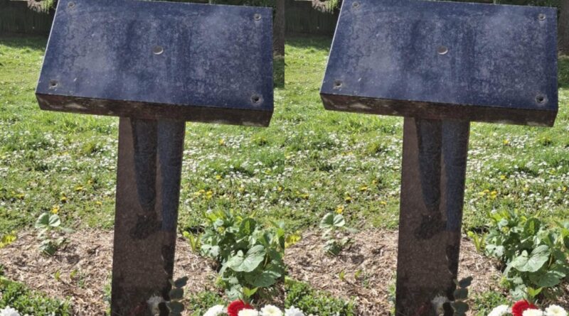 Kwibuka32: Urwibutso rwa Jenoside mu Bufaransa rwangijwe n’abataramenyekana