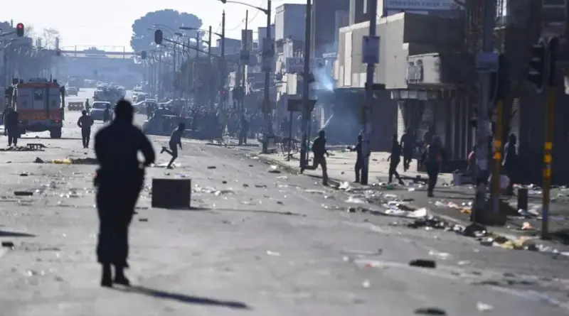 Abarundi baba muri Afurika y’Epfo bagiriwe inama ikomeye nyuma y’imvururu zibasiye abanyamahanga