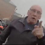 Umusaza w’imyaka 77 wakubitaguye inshyi umupolisi wo mu Bwongereza yahanwe