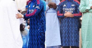 Meya wa New York yitabiriye isengesho rya Eid al-Adha yambaye umwambaro (Jersey) wa Arsenal (Amafoto)