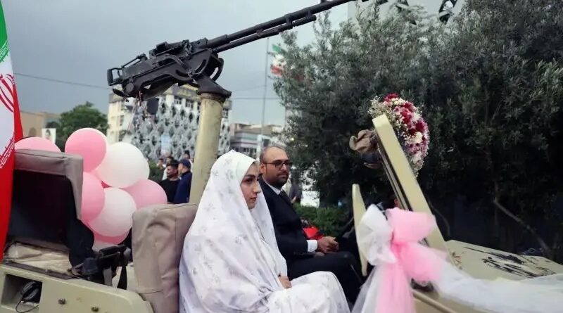 Tehran: Ubukwe burimo imbunda bwavugishije benshi