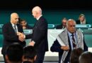 Infantino yagerageje guhuza abayobozi b’umupira w’amaguru ba Israel na Palestine birangira nabi