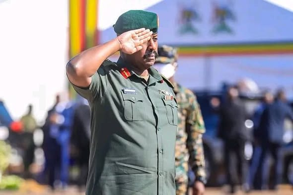“Mwese mushobora gufungwa” – Muhoozi yatangije intambara yeruye kuri ruswa