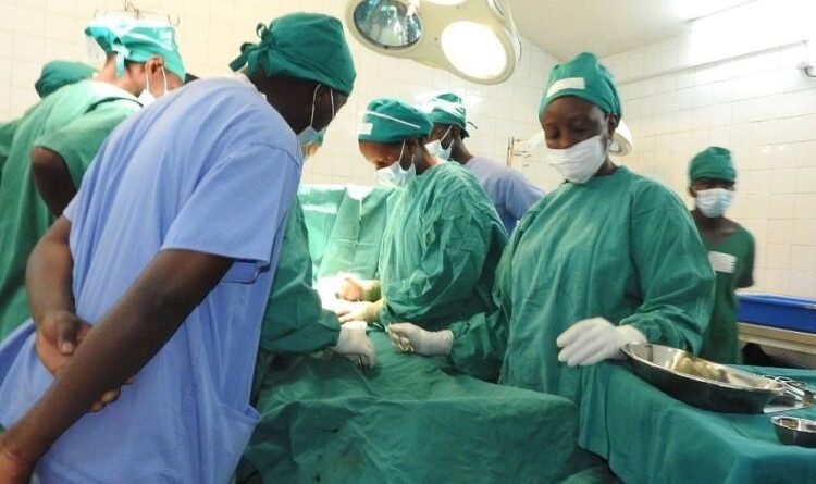 Nyanza: Abaganga bane bafungiwe gutanga serivisi mbi