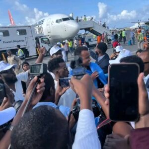 Umusifuzi wangiwe kwinjira muri Amerika yakiriwe byihariye iwabo muri Somalia