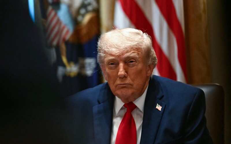 Hatowe iteka ribuza Trump gufata ibyemezo