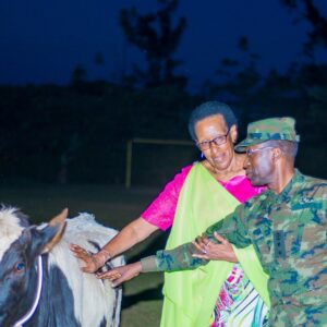 RDF yagabiye inka abarimo umuhanzi Mariya Yohana