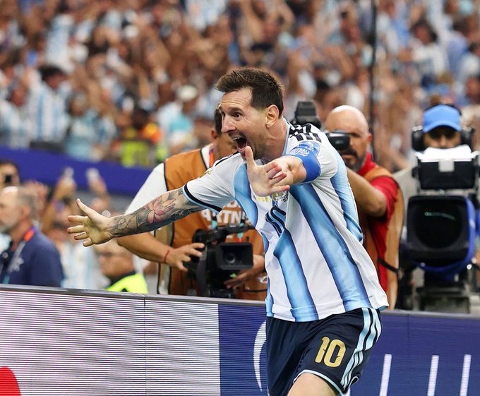 Messi yaciye agahigo