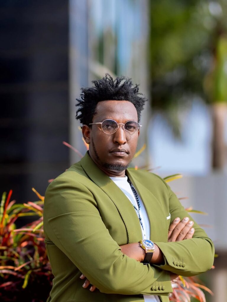 Icyatumye Junior Giti agabanya ibijyanye no gusobanura filime