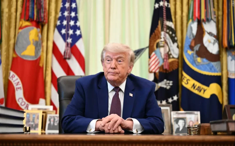 Abakristu b’Amerika bacitsemo ibice kubera Trump