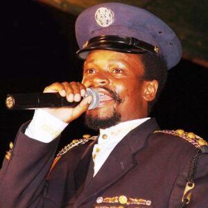 Mu bana 25 b’umuhanzi Paulo Kafeero 4 gusa nibo bahuje isano y’amaraso