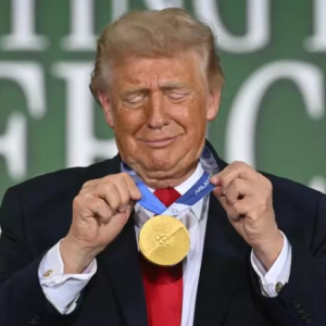 Trump azizihiza isabukuru y’imyaka 80 mu buryo budasanzwe